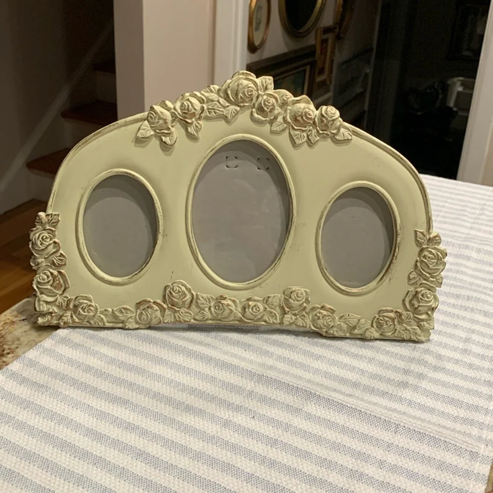 Vintage Shabby chic design picture frame